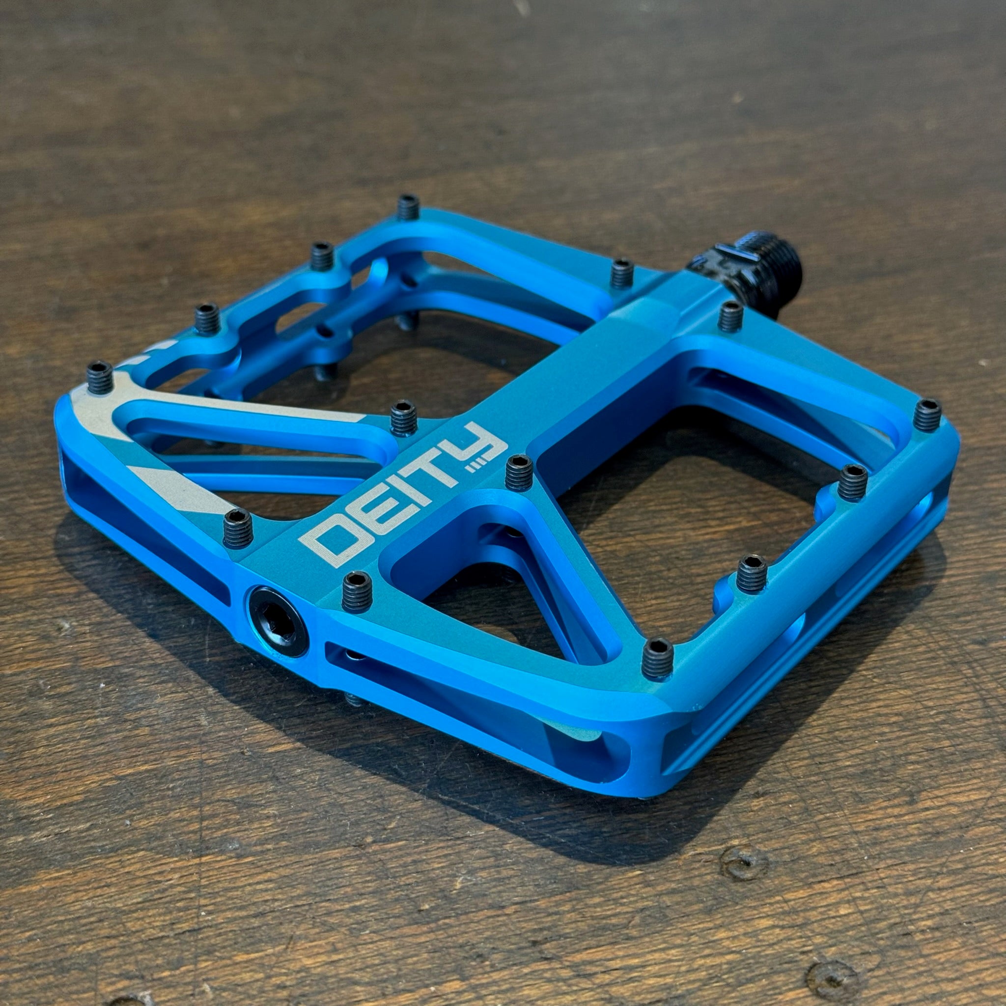 DEITY SUPERVILLAIN PEDAL | 秩父のカスタムバイクショップ AST FOREST